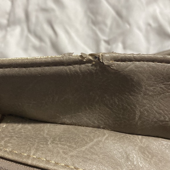 Cavenders Leather Conceal Carry Purse - Picture 7 of 8